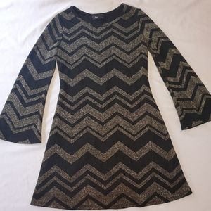 5/$25 Girls Amy Wear Medium Long Sleeve Glitter Dress Black Gold